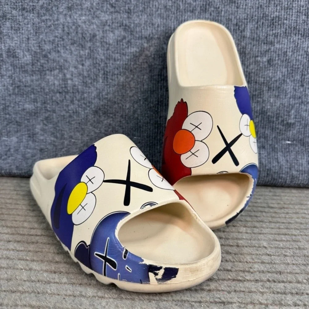 Unbranded Street Art Character Foam Slides Cream Mens Size 42 Casual Sandals
